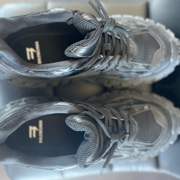 Balenciaga defender - Picture 5 of 7